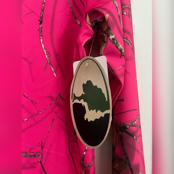 NEW Women Size Medium MOSSY OAK Pink Camo Long Sleeve 1/4 Zip Shirt NWT - Picture 4 of 5